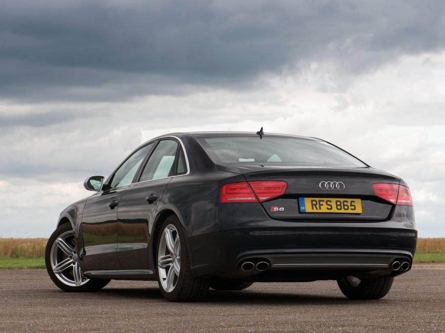  Audi S8 (D4) 2012 года  (UK) (фото 7 из 13)